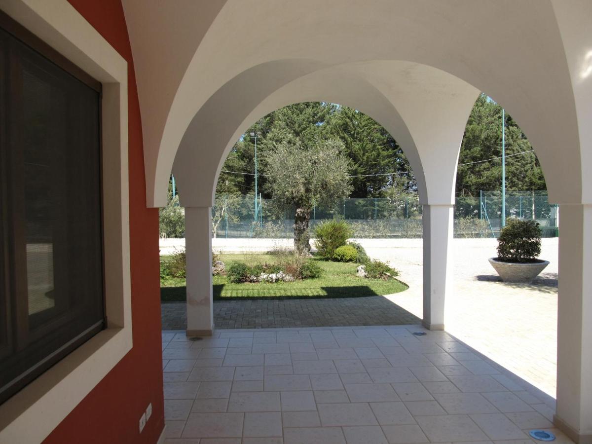 Relais Casabella Guest House Martina Franca Bagian luar foto