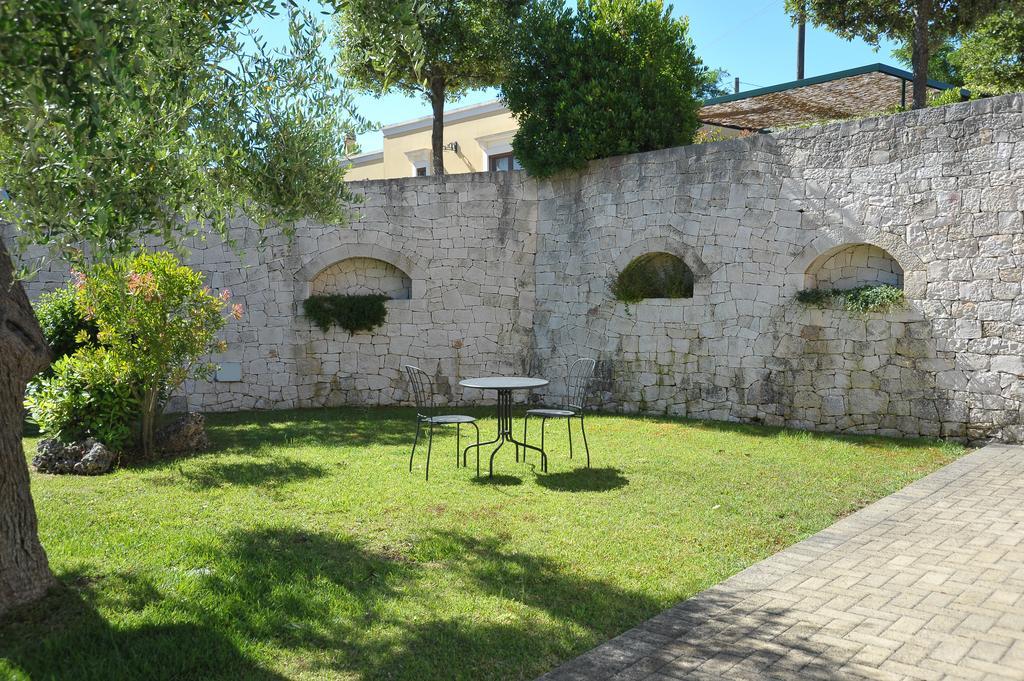 Relais Casabella Guest House Martina Franca Bagian luar foto