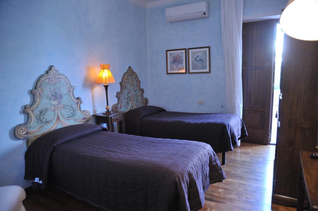 Relais Casabella Guest House Martina Franca Bagian luar foto