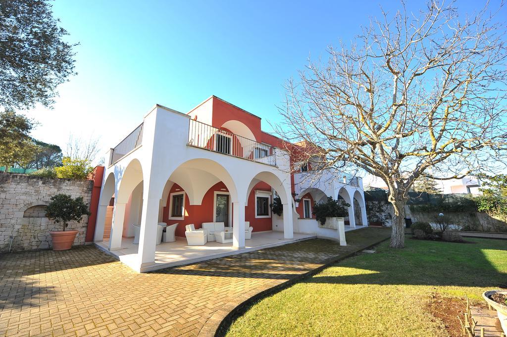 Relais Casabella Guest House Martina Franca Bagian luar foto