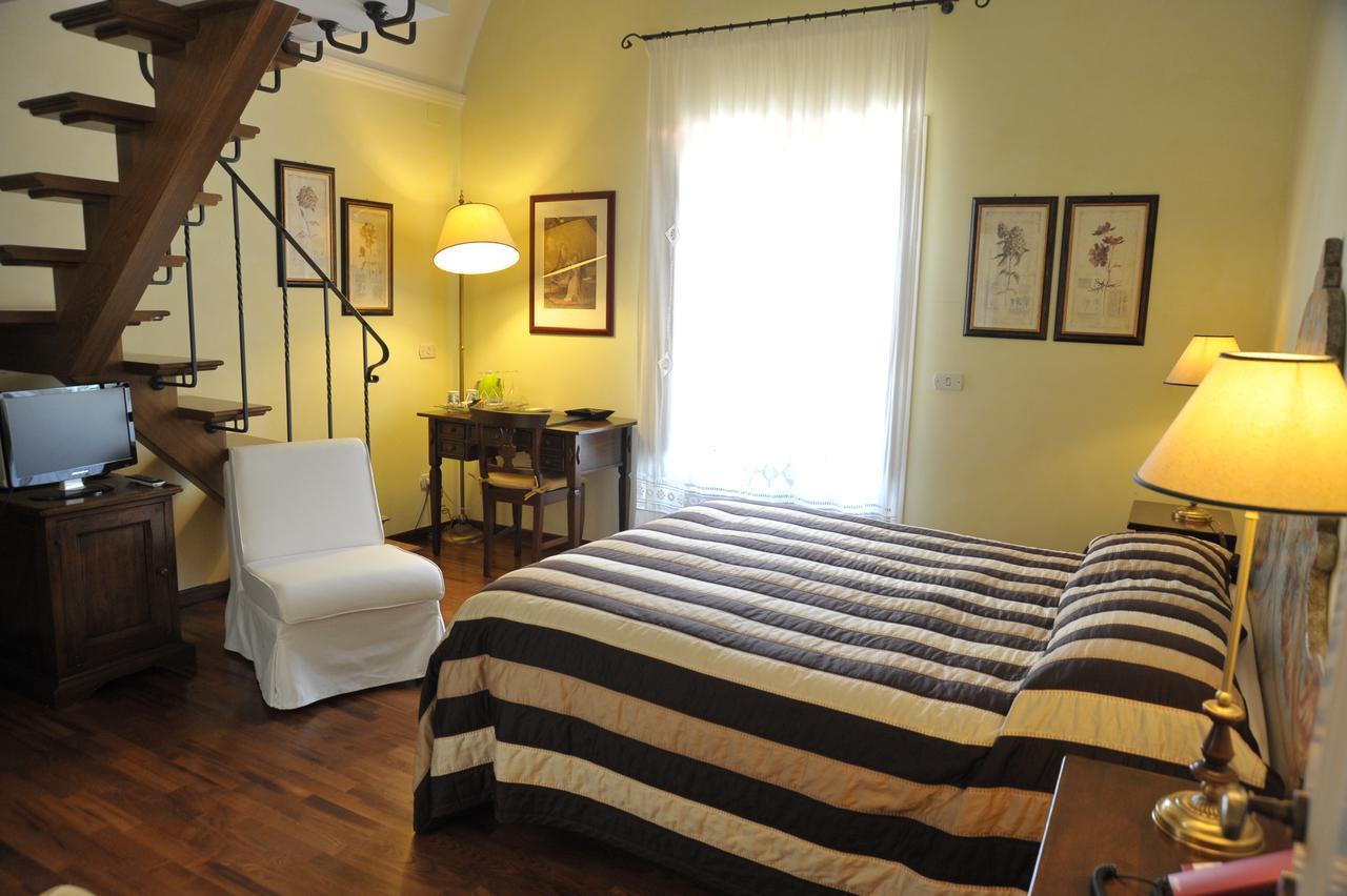 Relais Casabella Guest House Martina Franca Bagian luar foto